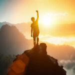 न बैठ यूं तू हार कर